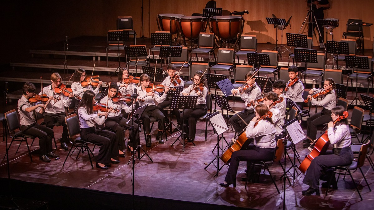 Erste Auslandsreise der jugendlichen Musiker der Philharmonischen Akademie Musicarium aus Brasilien / Konzert am 1. Oktober 2024 in Karlsruhe - Foto: presseportal.de