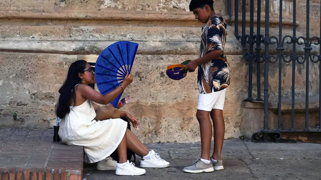 Derzeit leiden große Teile Spaniens unter einer ungewöhnlich frühen Hitzeperiode mit Temperaturen bis fast 40 Grad. (Archivbild) - Bild: Álex Zea/EUROPA PRESS/dpa