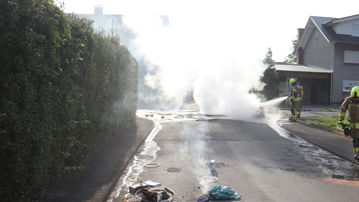 POL-PB: Brand auf Glasfaserbaustelle - Zwei Arbeiter verletzt - Foto: presseportal.de
