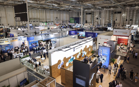 Der MAN-Energy-Solutions-Chef Lauber auf der Messe SMM in Hamburg. - Foto: Christian Charisius/dpa