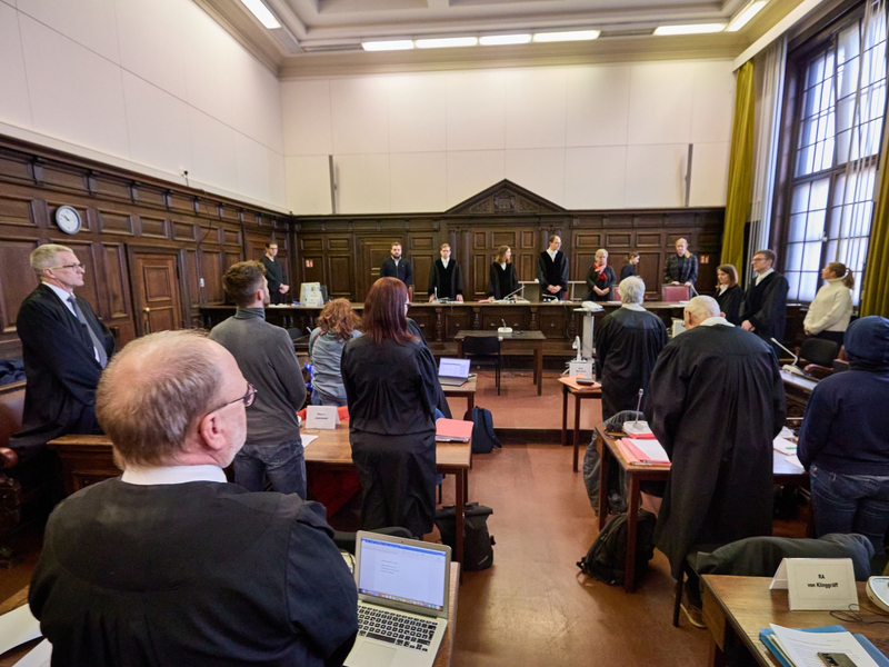 Angeklagte im Rondenbarg-Prozess zu Geldstrafen verurteilt. (Archivfoto) - Foto: Georg Wendt/dpa
