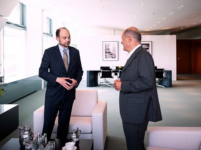 Wladimir Kara-Mursa und Olaf Scholz am 03.09.2024 - Foto: Steins, Sandra/BPA,  Text: über dts Nachrichtenagentur