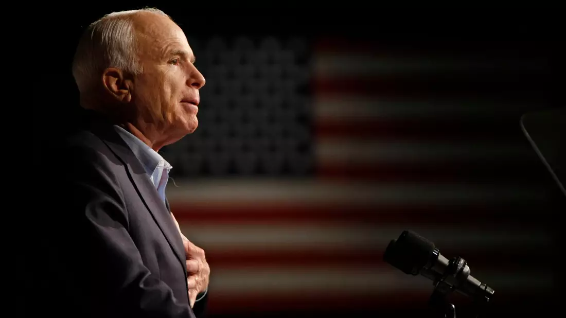 John McCain war einer der größten innerparteilichen Kritiker Trumps. (Archivbild) - Bild: Gerald Herbert/AP/dpa