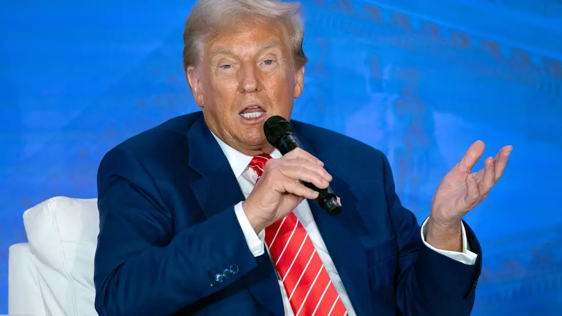 Trump weist die Vorwürfe in seinem Verfahren wegen versuchten Wahlbetrugs zurück. (Archivbild) - Bild: Jose Luis Magana/AP/dpa