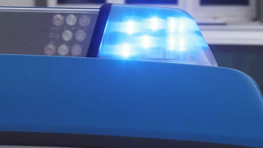 In der Nähe des Landgerichtes in Bielefeld läuft ein Großeinsatz der Polizei. (Symbolbild) - Bild: Bodo Schackow/dpa