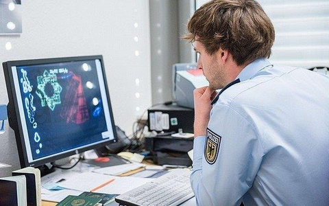 POL-NI: Motoradkontrollen im Zuständigkeitsbereich des Polizeikommissariats Stolzenau im Rahmen eines Verkehrssicherheitstages - Foto: presseportal.de