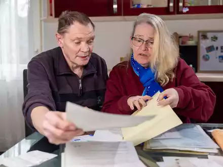 Weltalphabetisierungstag 8. September: BMBF-Kampagne sensibilisiert mit Geld-Themen für die Relevanz von Lese- und Schreibkompetenzen - Foto: presseportal.de