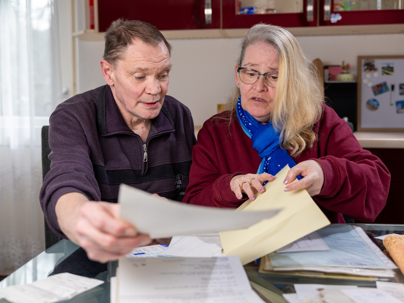 Weltalphabetisierungstag 8. September: BMBF-Kampagne sensibilisiert mit Geld-Themen für die Relevanz von Lese- und Schreibkompetenzen - Foto: presseportal.de