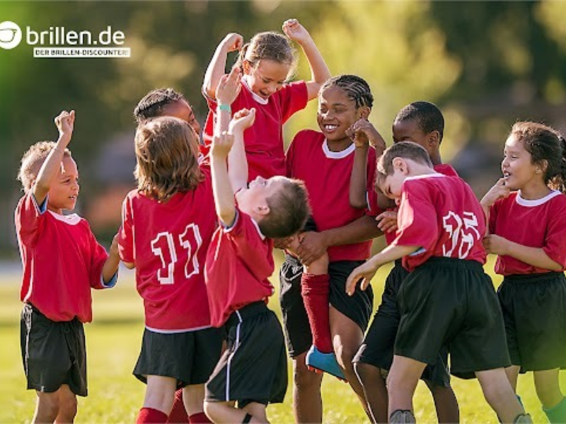 Trikots für alle! brillen.de sponsert Vereinstrikots im Breitensport und füllt die Vereinskassen - Foto: presseportal.de