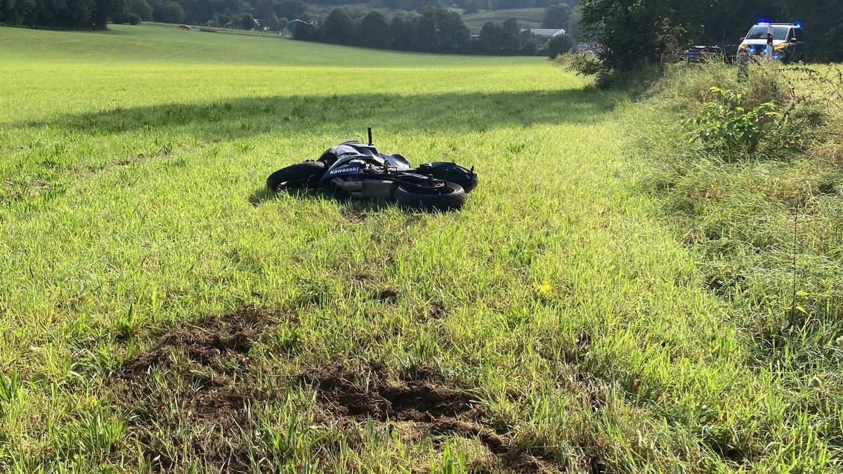 POL-RBK: Bergisch Gladbach - Motorradfahrerin bei Sturz schwer verletzt - Foto: presseportal.de