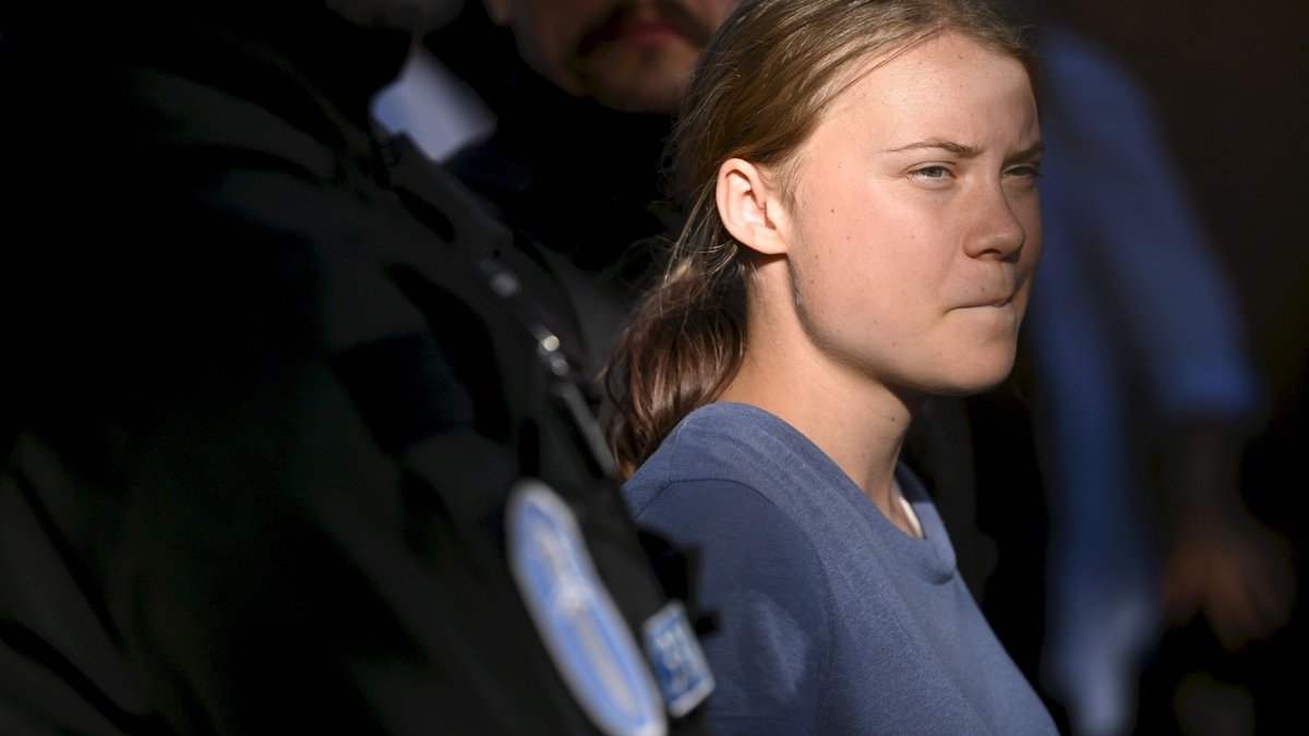 Greta Thunberg – hier bei einer Demonstration in Finnland – ist Berichten zufolge in Dänemark festgenommen worden. (Archivbild) - Foto: Mikko Stig/Lehtikuva/dpa