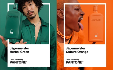 Jägermeister definiert Markenfarben mit Farbsystem- Ikone Pantone® und präsentiert Limited Design-Packs in Herbal Green und Culture Orange - Foto: presseportal.de