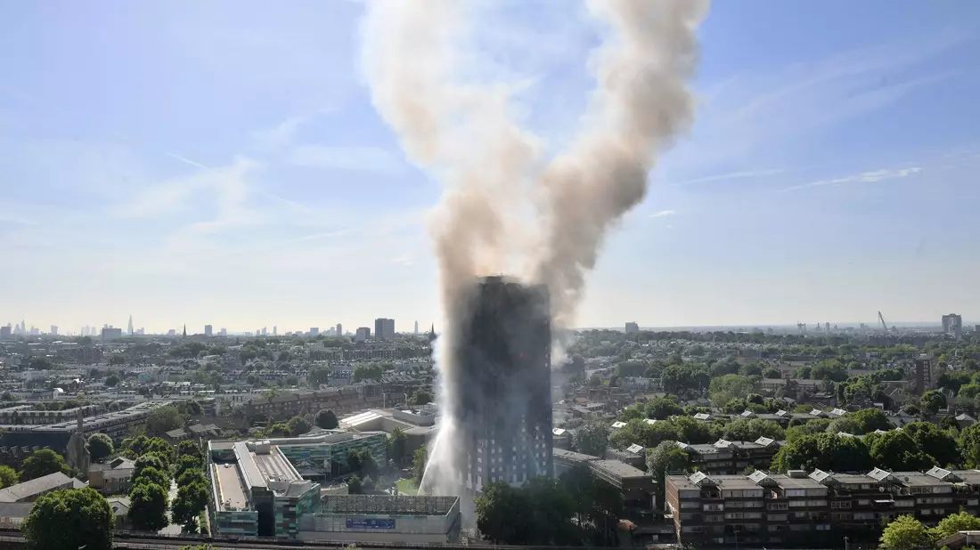 Bei dem verheerenden Brand im Juni 2017 starben 72 Menschen. - Bild: Victoria Jones/PA Wire/dpa
