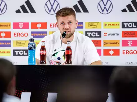 Niclas Füllkrug ist ein Mann klarer Worte. - Foto: Daniel Karmann/dpa