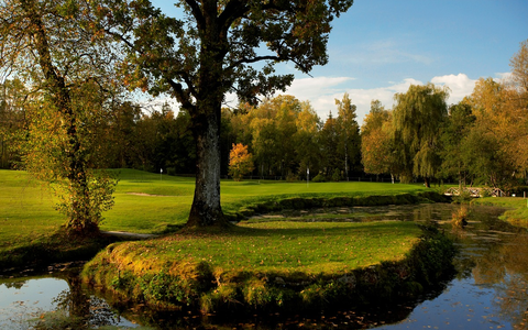 Herbstgolf - so bunt und abwechslungsreich wie die Natur selbst - Foto: presseportal.de