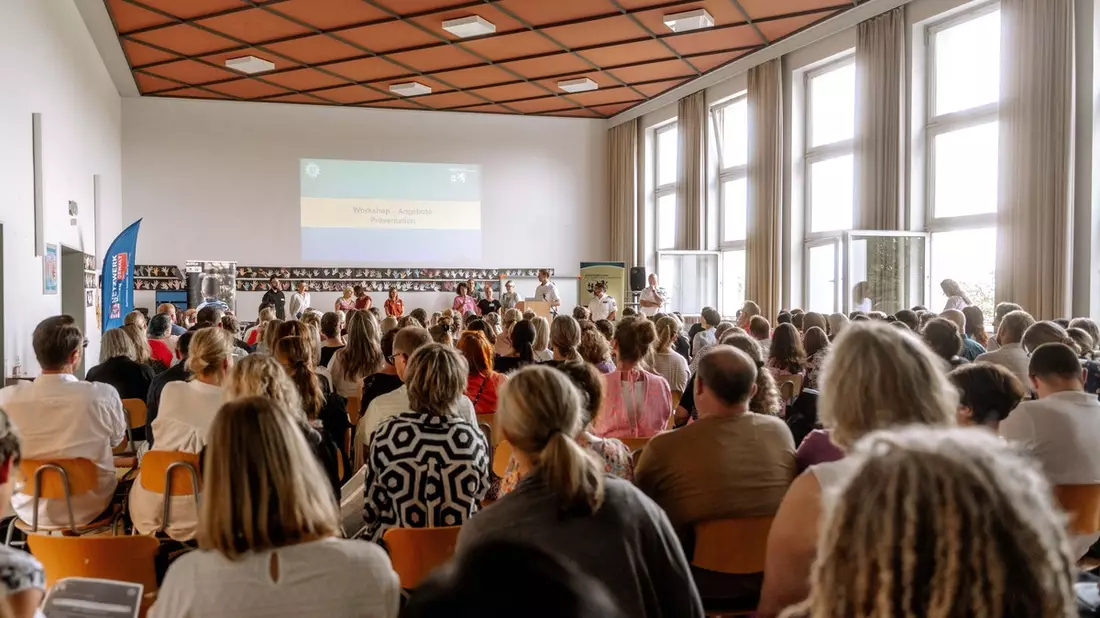POL-KS: #Aktion Schutzschild: Positive Resonanz der Grundschulen und Förderschulen aus Stadt und Landkreis Kassel - Bild: presseportal.de