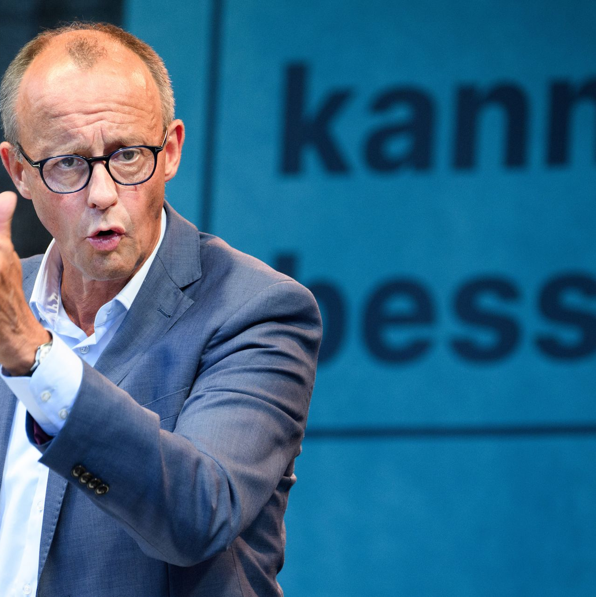 Bedingungen für weitere Gespräche hat CDU-Chef Merz schon formuliert - nun nennt er eine konkrete Frist. - Foto: Bernd von Jutrczenka/dpa