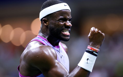 Frances Tiafoe wird vom Publikum für seine spektakuläre Spielweise geliebt. - Foto: Adam Hunger/AP/dpa