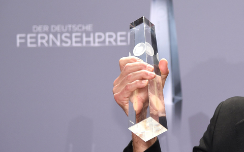 So sieht er aus, der Deutsche Fernsehpreis. - Foto: Henning Kaiser/dpa