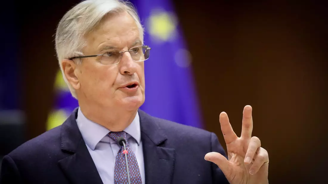 Michel Barnier ist der bei Amtsantritt älteste Premier Frankreichs (Archivbild). - Bild: Olivier Hoslet/EPA Pool/AP/dpa