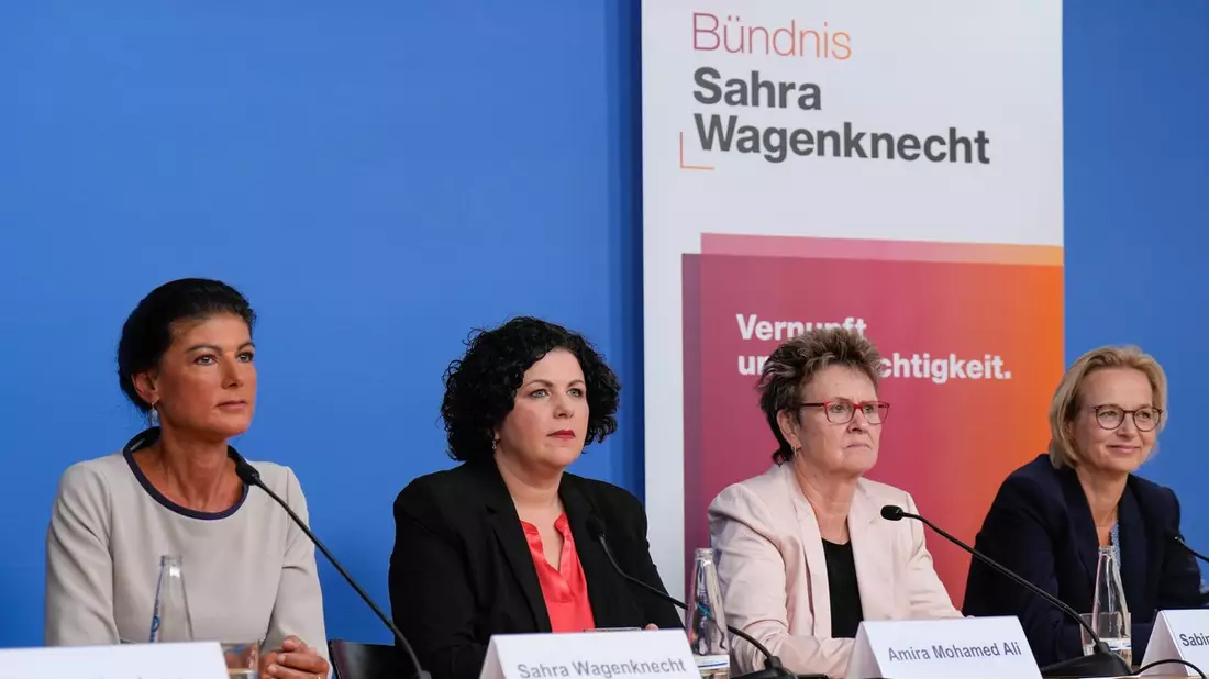 ARD-DeutschlandTREND: Fast jeder zweite Deutsche zeigt sich offen für Beteiligung des Bündnis Sahra Wagenknecht an Landesregierungen +++ Achtung Sperrfrist (Print, Radio und Online): 18.00 Uhr +++ - Bild: presseportal.de