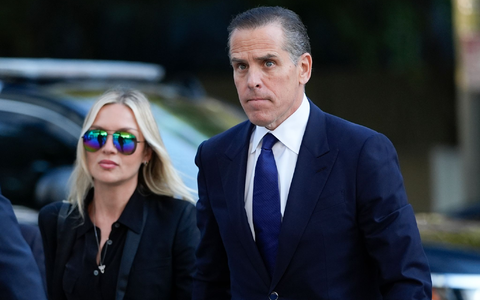 Mit einem ĂŒberraschenden juristischen VorstoĂ hat Hunter Biden versucht, den Steuer-Prozess gegen ihn in letzter Minute noch abzuwenden. - Foto: Jae C. Hong/AP/dpa Mit einem ĂŒberraschenden juristischen VorstoĂ hat Hunter Biden versucht, den Steuer-Prozess gegen ihn in letzter Minute noch abzuwenden. - Foto: Jae C. Hong/AP/dpa