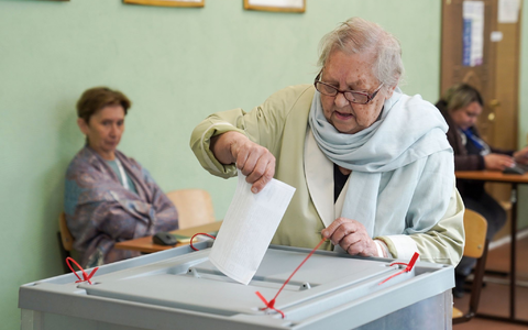 Millionen Menschen sind bei den Regionalwahlen zu Urnengängen aufgerufen. (Archivbild) - Foto: Pelagiya Tihonova/Moscow News Agency/AP/dpa