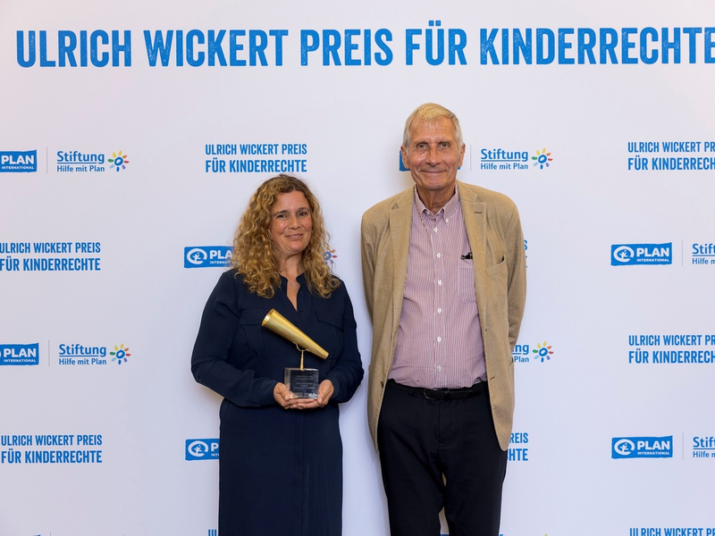 Journalist:innen mit Ulrich Wickert Preis für Kinderrechte 2024 geehrt / Stifter Ulrich Wickert und seine Jury würdigen herausragende Medienbeiträge - Foto: presseportal.de