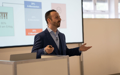 Pleitewelle bei Mandanten? Experte verrät, wie sich die Wirtschaftskrise auf den Kanzleiumsatz auswirkt und was man dagegen tun kann - Foto: presseportal.de