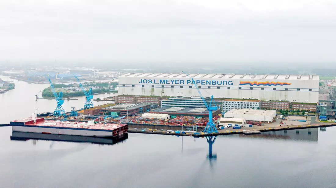 Die Rettung der Meyer Werft geht in die entscheidende Phase (Archivbild). - Bild: Sina Schuldt/dpa