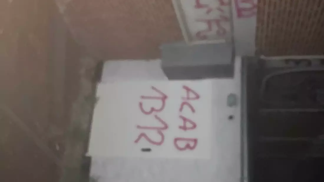 POL-KB: Korbach - Unbekannte beschmieren Hauswände mit Graffiti, Zeugen gesucht - Bild: presseportal.de