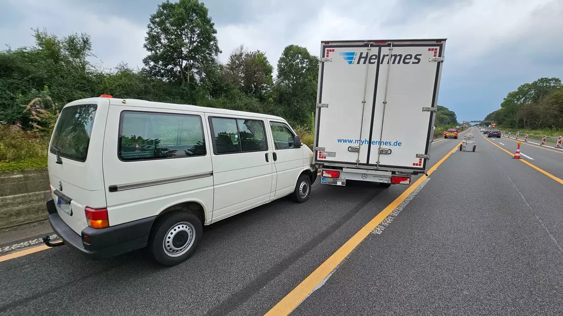 FW Burscheid: Verkehrsunfall am Freitag - Bild: presseportal.de