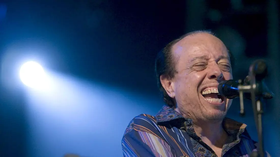 Sérgio Mendes ist tot. Sein Song «Mas que nada» wurde ein Welthit. (Archivbild) - Bild: Adrian Ruiz De Hierro/epa efe/dpa