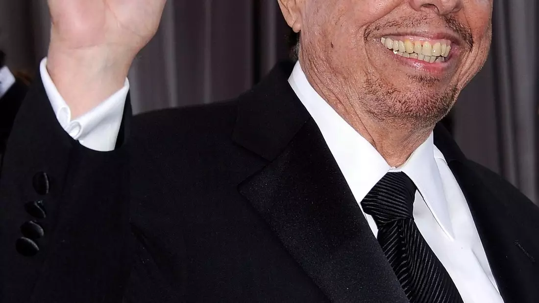 Mendes schrieb kaum Songs selbst, sondern interpretierte vor allem alte Lieder neu. - Bild: Paul Buck/EPA/dpa