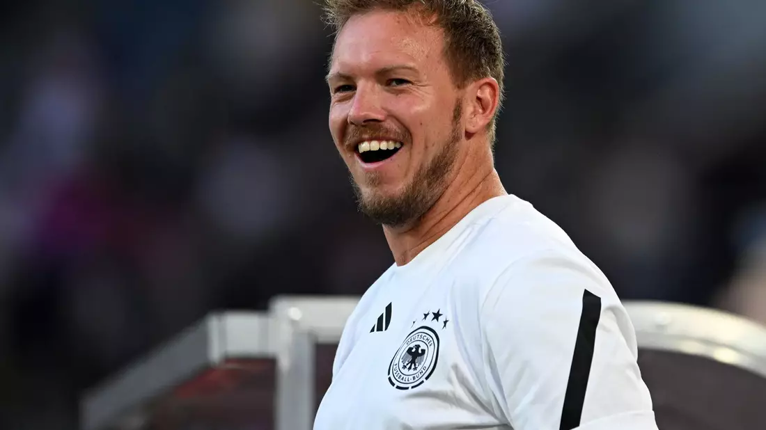 Julian Nagelsmann hat Spaß gegen Ungarn und freut sich auf die Kraftprobe mit Holland. - Bild: Fabian Strauch/dpa