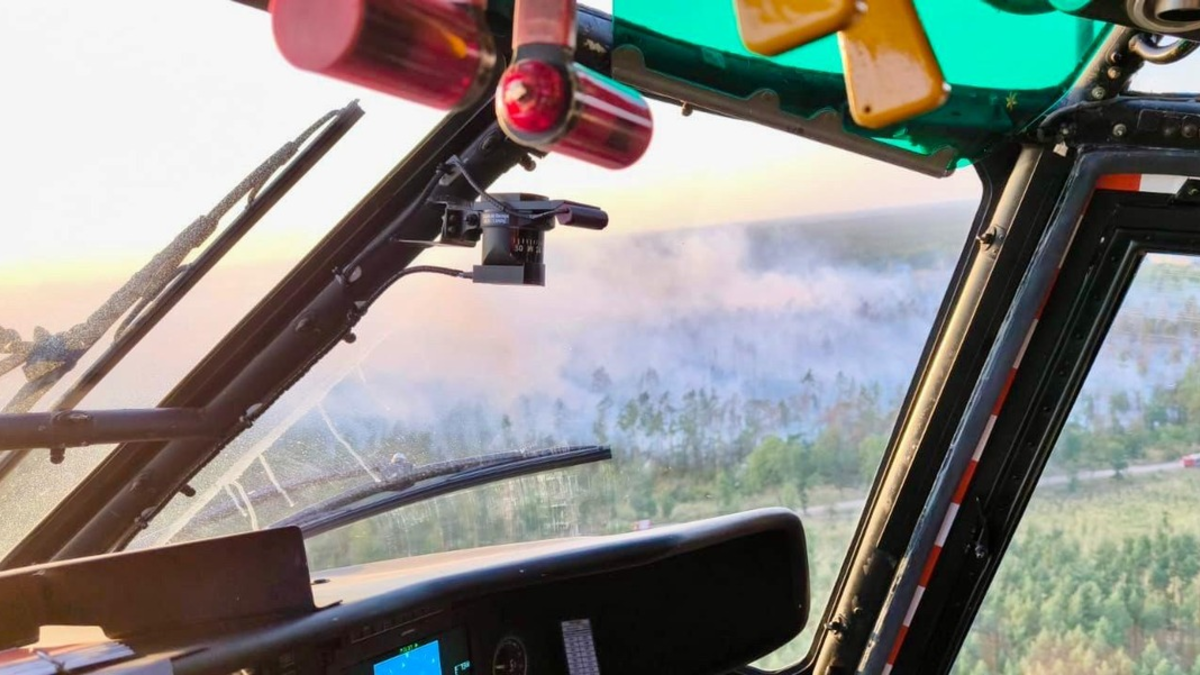 BPOLD 11: Erneut unterstützte Hubschrauber der Bundespolizei in Oranienbaum bei der Waldbrandbekämpfung - Foto: presseportal.de