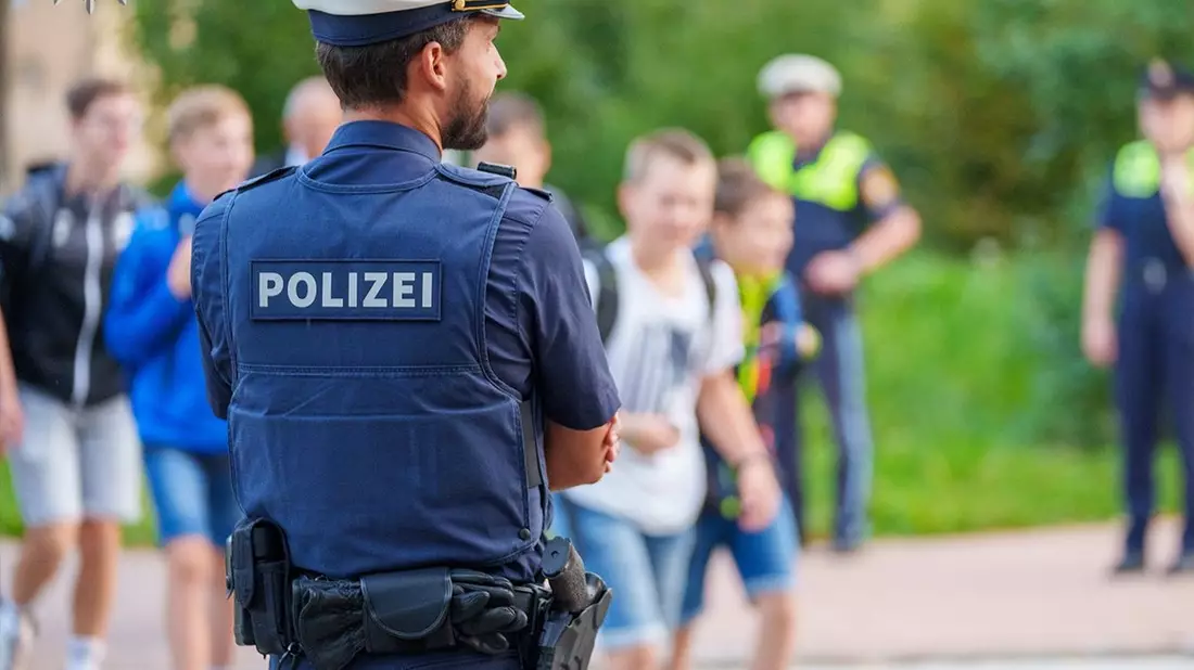 POL-MFR: (945) Schulstart in Bayern - Das Polizeipräsidium Mittelfranken erinnert an die Gefahren des Schulwegs und kündigt Kontrollaktionen an - Bild: presseportal.de