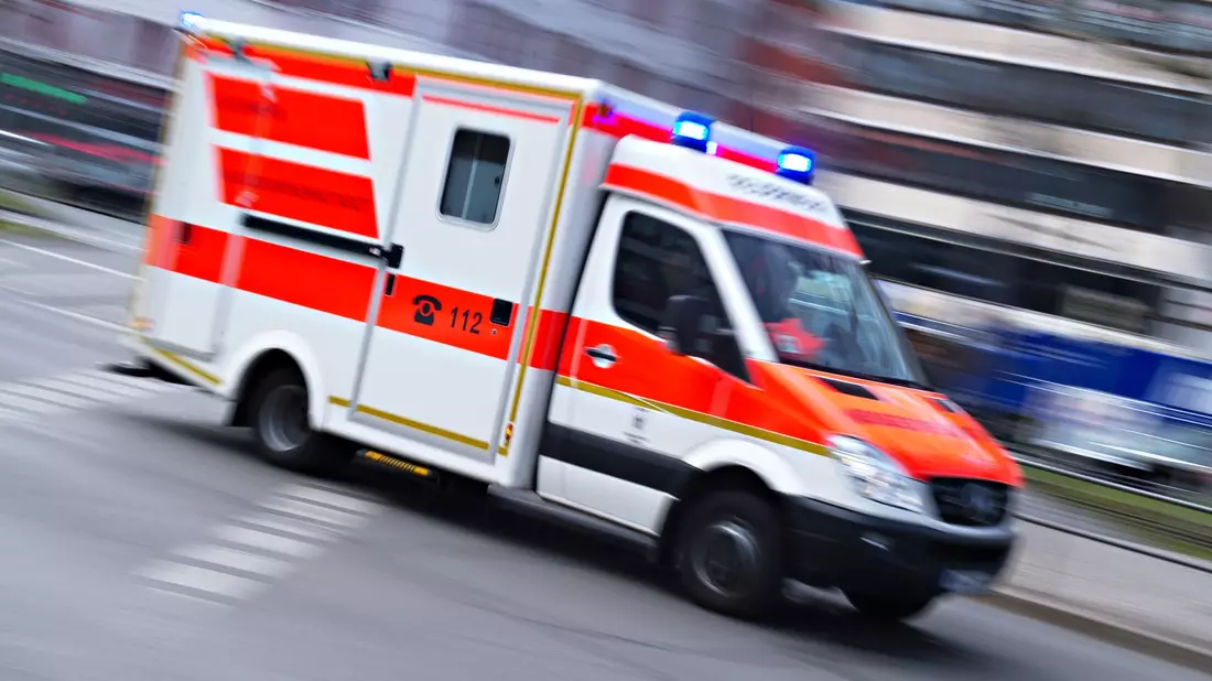 Bei einem Stoppelfeldrennen ist ein Mann tödlich verletzt worden. (Symbolbild) - Bild: Nicolas Armer/dpa