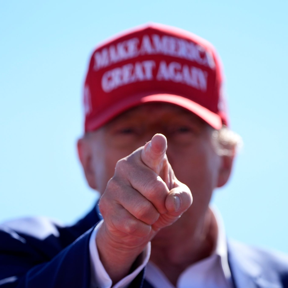 Die Unterstützung für Ex-Präsident Trump ist der Umfrage zufolge stabil. (Archivbild) - Foto: Alex Brandon/AP/dpa