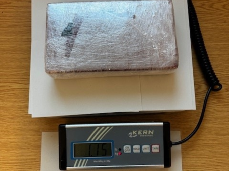 BPOL NRW: Grenzüberschreitendes Polizeiteam stellt 1,15 Kilogramm Kokain auf der Autobahn 40 sicher - Foto: presseportal.de