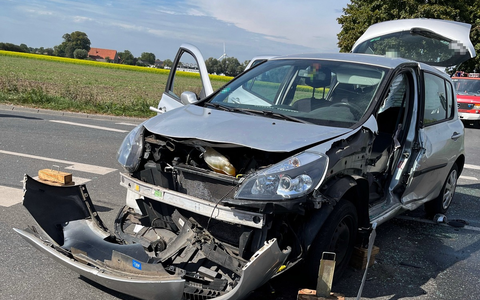 POL-MI: Autofahrerin bei Zusammenstoß schwer verletzt - Foto: presseportal.de
