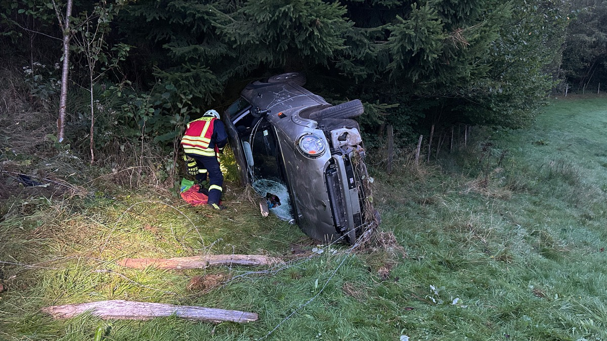 FW-OE: Verkehrsunfall in den frühen Morgenstunden - Foto: presseportal.de