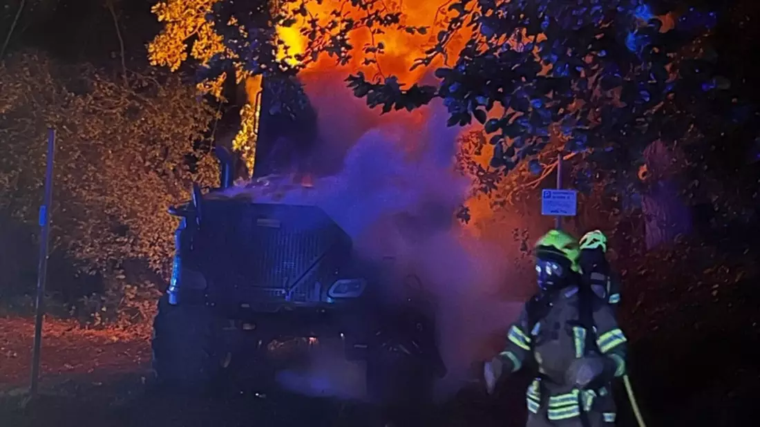 POL-WHV: Brand einer Forstmaschine in Varel - Bild: presseportal.de