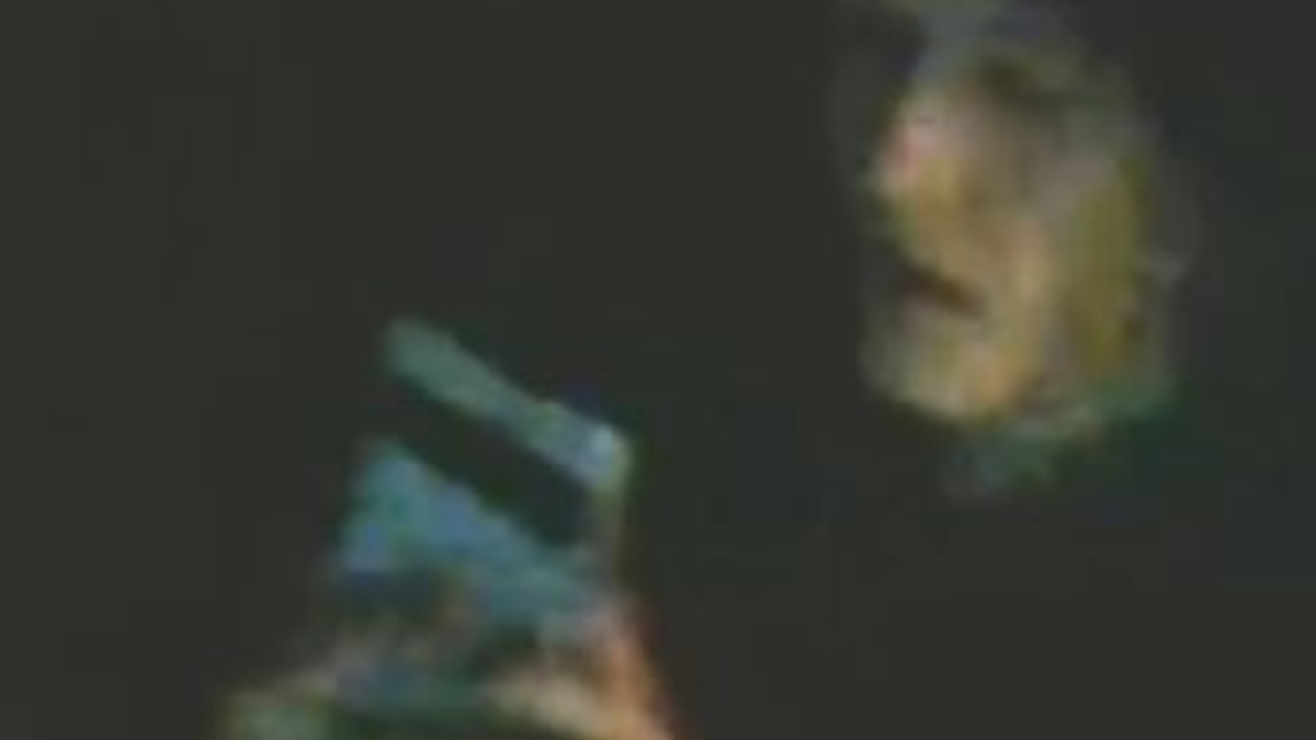 POL-HI: Gemeinsame Pressemeldung von Staatsanwaltschaft und Polizei Hildesheim/ Öffentlichkeitsfahndung nach Sachbeschädigung an Parteibüro - Foto: presseportal.de