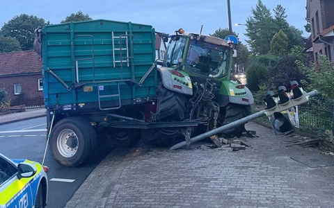 POL-HK: Soltau: Treckergespann verunfallt; Lindwedel: In Firmengebäude eingedrungen - Foto: presseportal.de