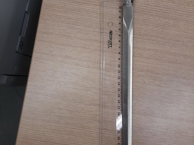 BPOLD FRA: Luftsicherheitskontrolle - Gehhilfe entpuppt sich als Stockdegen - Foto: presseportal.de