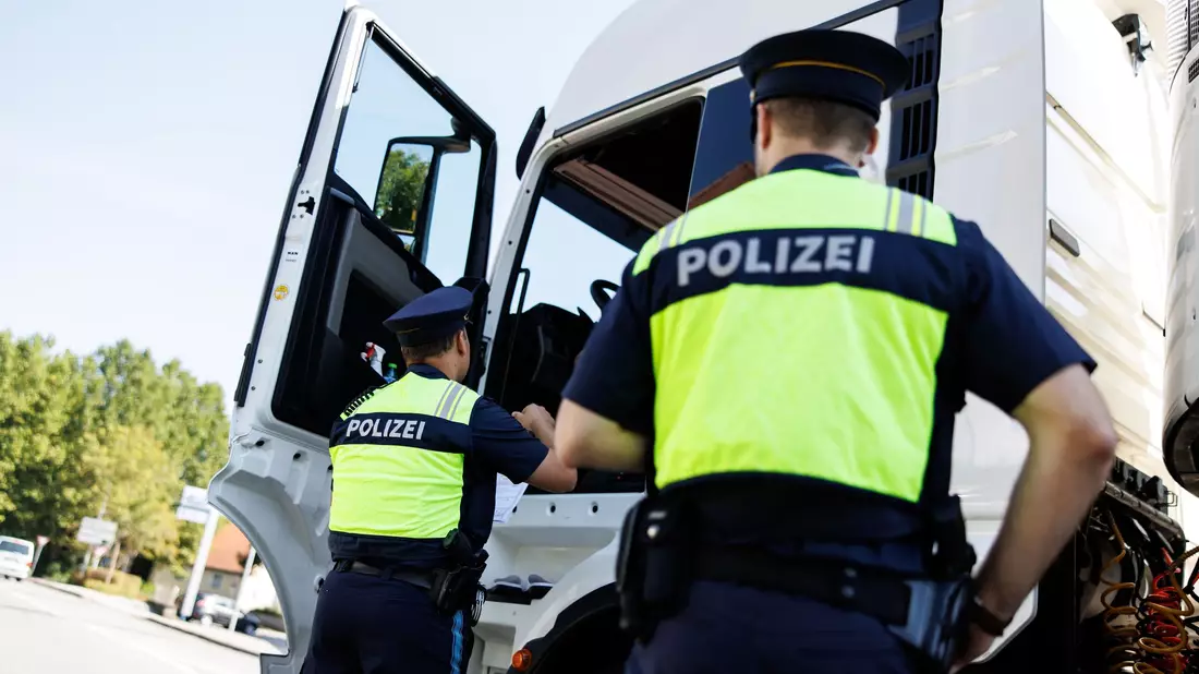Die Bundespolizei hat im ausgelaufenen Jahr deutlich weniger unerlaubte Einreisen registriert. (Archivfoto) - Bild: Matthias Balk/dpa