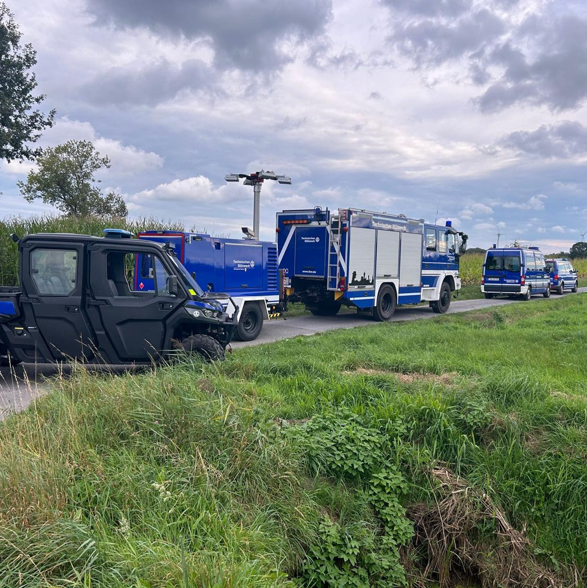 Die Ermittlungen stehen nach dem Fund zweier Leichen in Gronau noch ganz am Anfang. - Foto: Michel Fritzemeier/TV7News/dpa/dpa