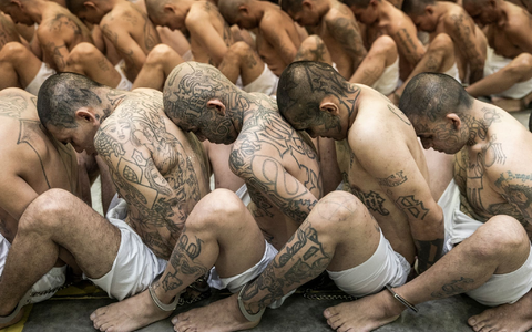 Beim Hubschrauberabsturz kam der Hauptverantwortliche im Kampf gegen die Banden ums Leben. (Archivbild) - Foto: -/AP/dpa