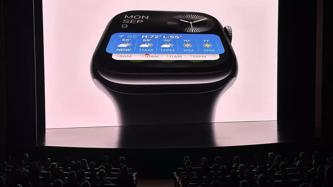 Die Apple Watch wird größer und zugleich dünner. - Bild: Andrej Sokolow/dpa
